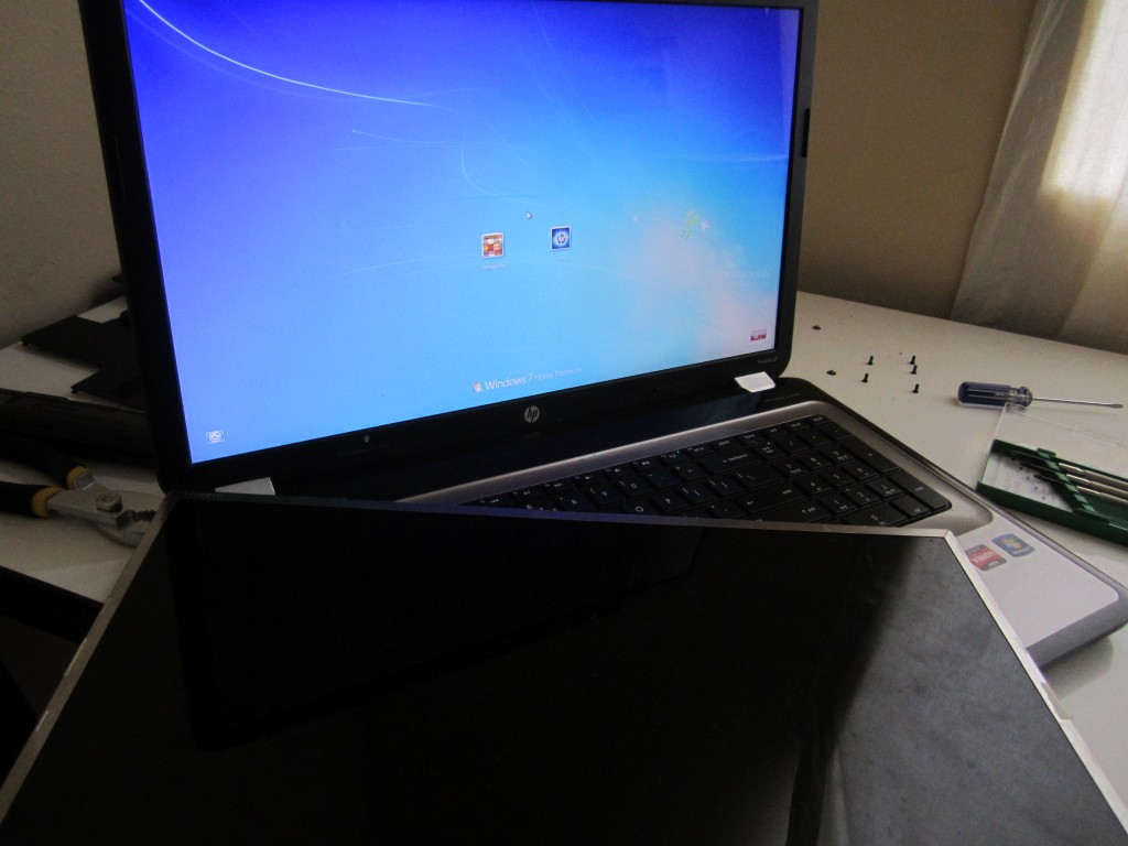 Hp Pavilion G7 Laptop LCD Screen Replacement Computer Repair