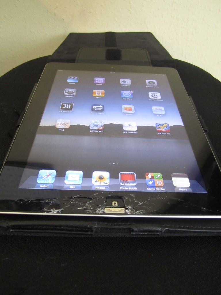 Ipad 2 Cracked glass repair with home button missing Computer Repair